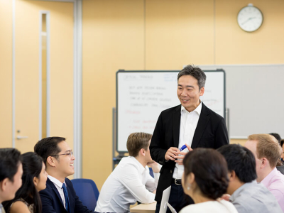 Kỹ năng giao tiếp và những chiêu lấy lòng sếp Nhật